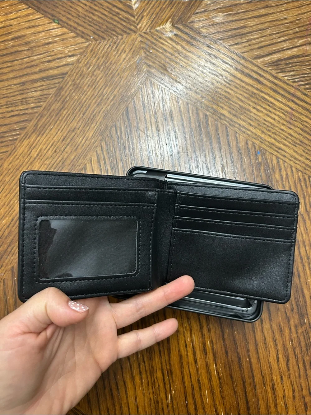 Limited edition Naruto Shippuden Bi-Fold Wallet with Red Akatsuki Emblem